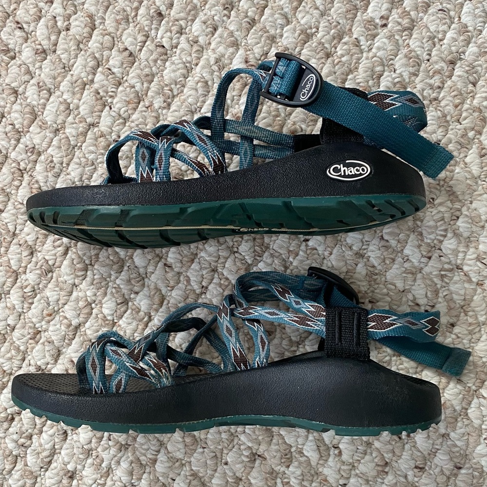 CHACO SANDALS - SIZE 7 - Picture 3 of 5